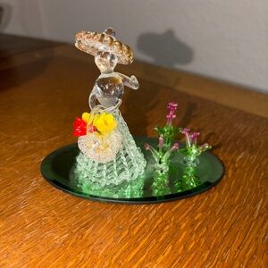SPUN GLASS FIGURINE, SPANISH LADY, BASKET, FLOWERS, OVAL MIRROR,4"TALL